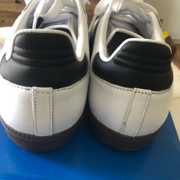 BRAND NEW Addidas Samba - Picture 3 of 5